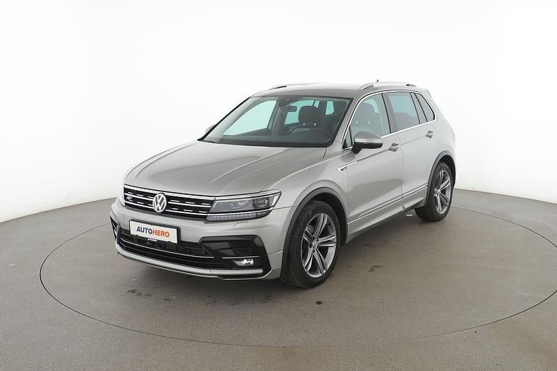 Silber Gebraucht 2019 VW Tiguan Highline SUV | 23.280 € (Fairer Preis) - Bild 1/3