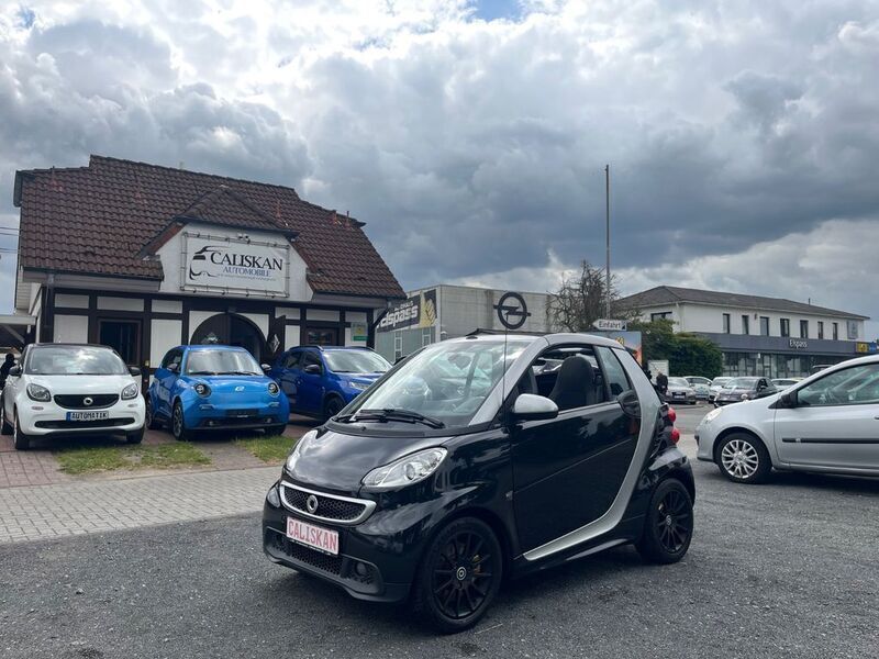 Schwarz Gebraucht 2012 Smart ForTwo Cabrio Cabrio | 5.490 € (Fairer Preis) - Bild 1/4