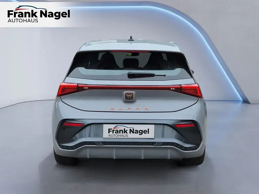 Second-hand Cupra Born 150 kW (204 CP) 2023 Gri Hatchback