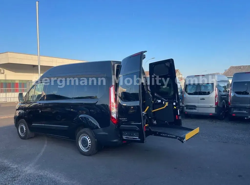 Second-hand Ford Transit Custom 105 CP (77 kW) 2020 Negru Monovolum