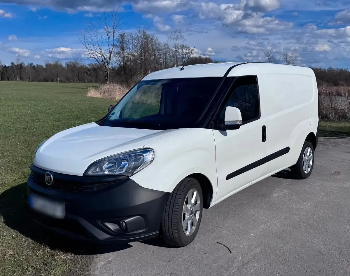 Gebraucht Fiat Doblò 100 PS (73 kW) 2016 Weiß Van / Kleinbus