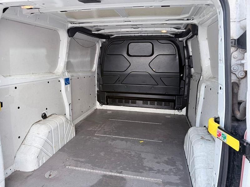 Gebraucht Ford Transit Custom 105 PS (77 kW) 2018 Weiß Van / Kleinbus