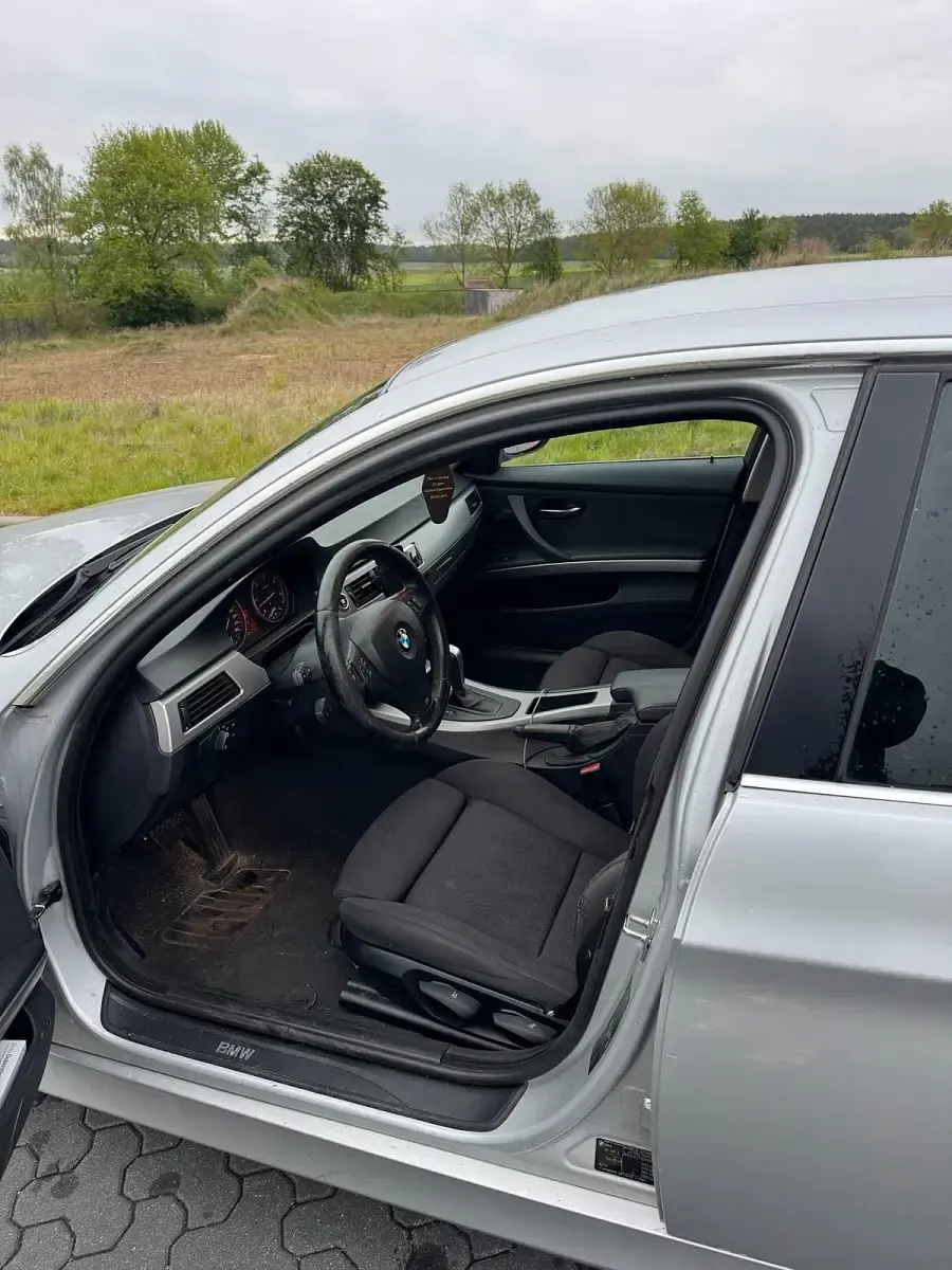 Gebraucht BMW 330 231 PS (169 kW) 2007 Silber Kombi