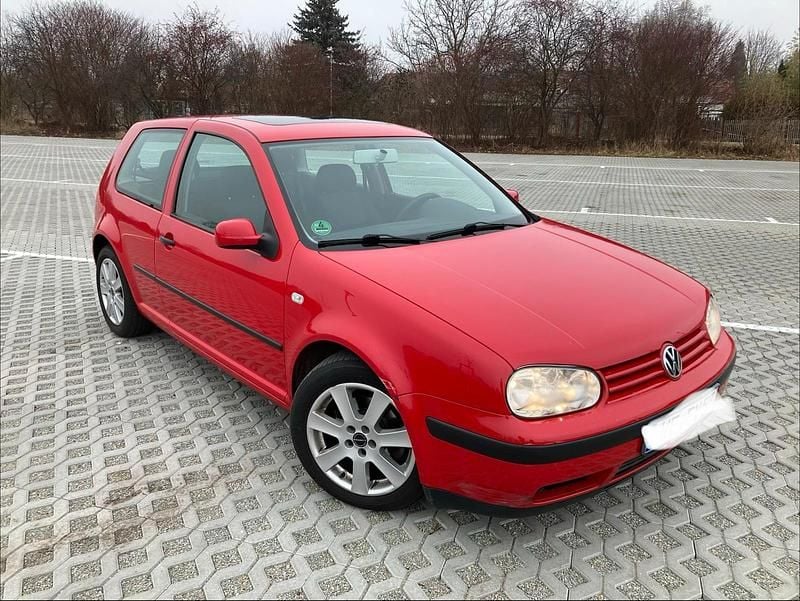 Rot Gebraucht 2001 VW Golf IV Kleinwagen | 2.100 € (Fairer Preis) - Bild 1/4