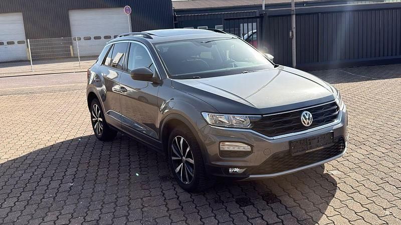 Gebraucht VW T-Roc Style 150 PS (110 kW) 2018 Grau SUV