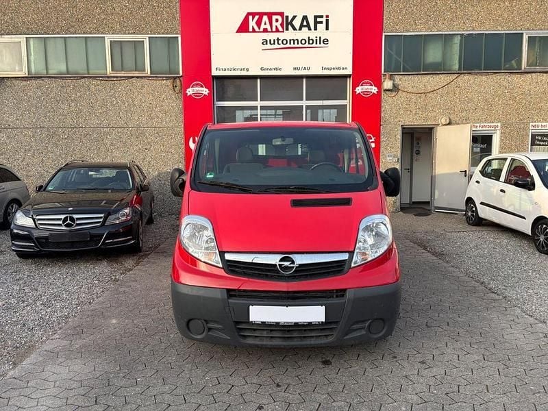 Gebraucht Opel Vivaro 114 PS (83 kW) 2012 Rot Van / Kleinbus
