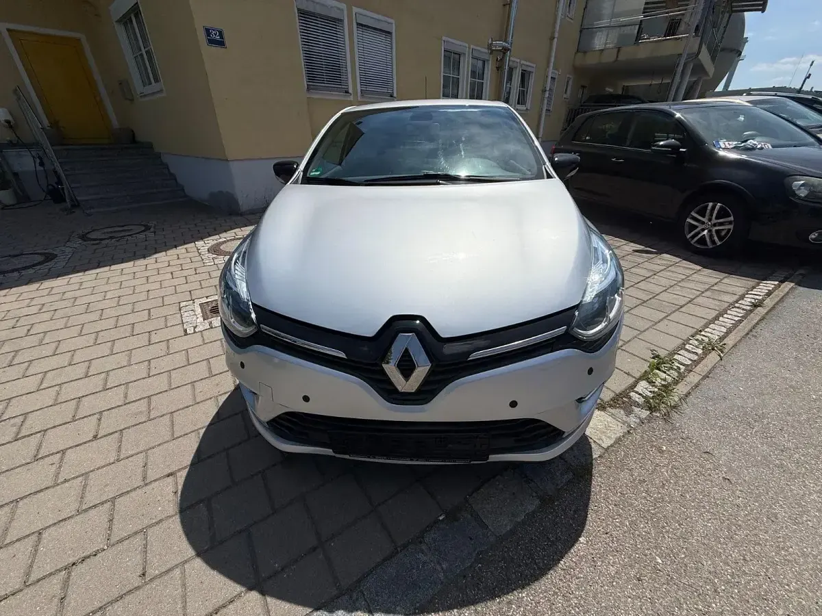 Gebraucht Renault Clio LIMITED 90 PS (66 kW) 2019 Silber Kombi