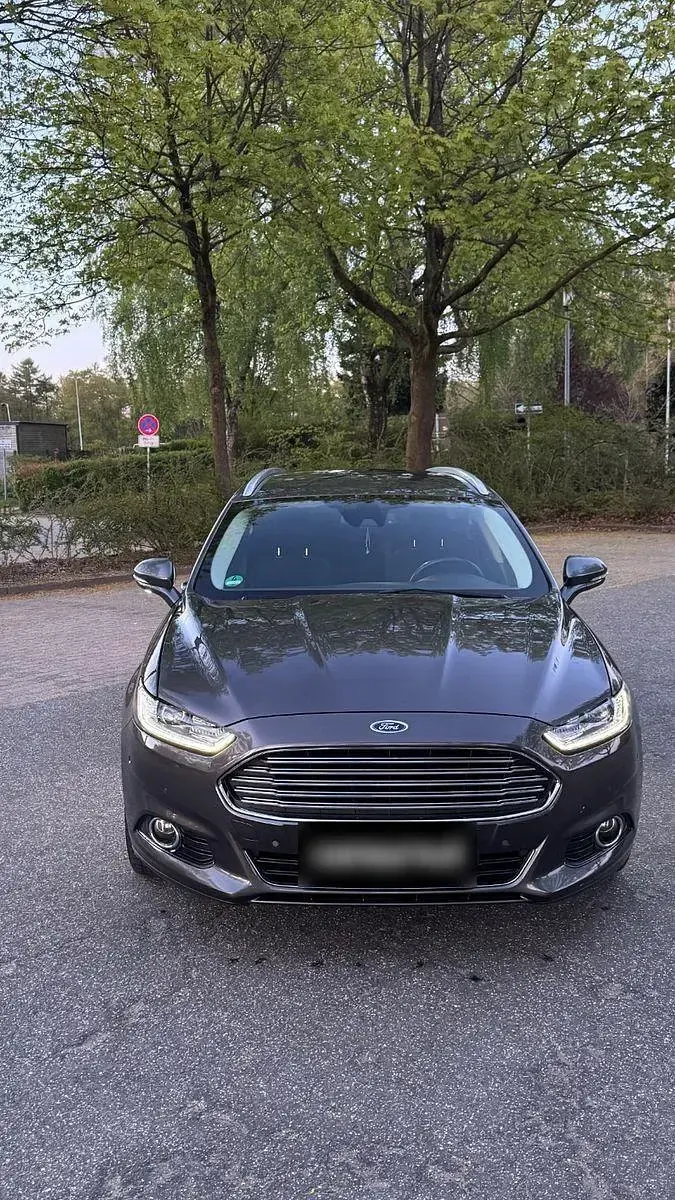 Gebraucht Ford Mondeo Titanium 165 PS (121 kW) 2018 Grau Kombi
