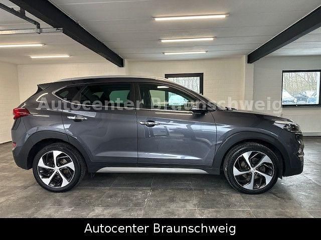 Gebraucht Hyundai Tucson Premium 141 PS (103 kW) 2017 Grau SUV