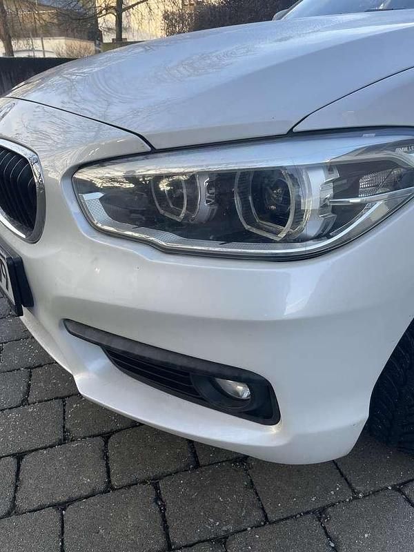 Gebraucht BMW 116 Advantage 116 PS (85 kW) 2016 Weiß Kleinwagen