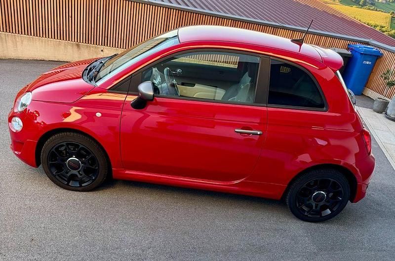Rot Gebraucht 2018 Fiat 500 S Kleinwagen | 9.800 € (Etwas zu teuer) - Bild 1/4