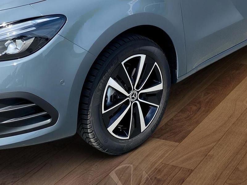 Gebraucht Mercedes EQT200 Progressive 89 kW (122 PS) 2023 Magnetitgrau Van / Kleinbus