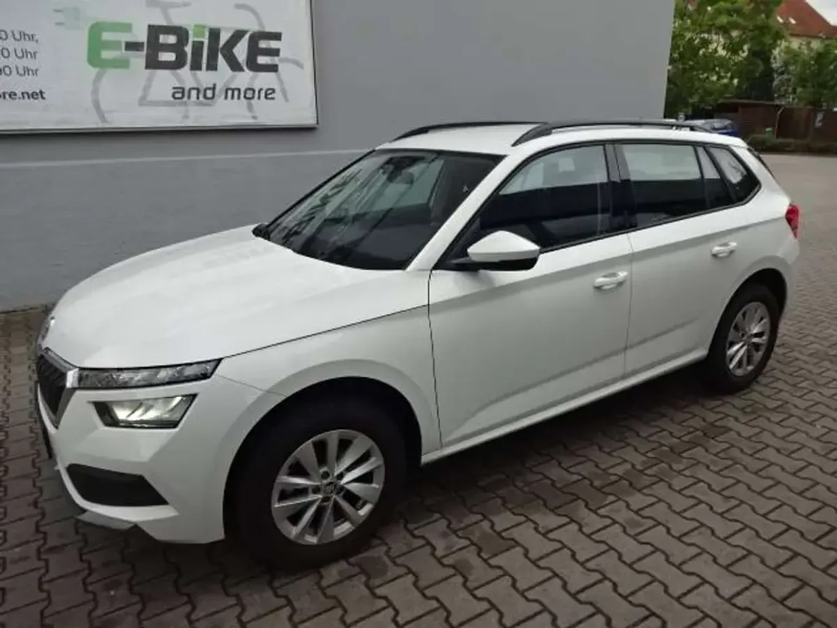 Gebraucht Skoda Kamiq Selection 95 PS (69 kW) 2023 Candyweiss SUV