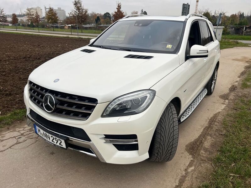 Gebraucht Mercedes ML350 258 PS (189 kW) 2012 Weiß SUV