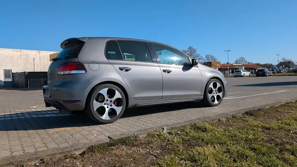 Gebraucht VW Golf VI GTI 211 PS (155 kW) 2009 Grau Kleinwagen