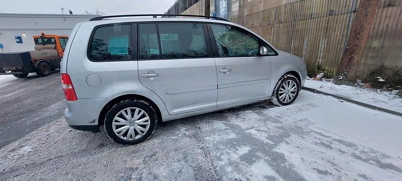 Gebraucht VW Touran 115 PS (84 kW) 2004 Silber Van / Kleinbus