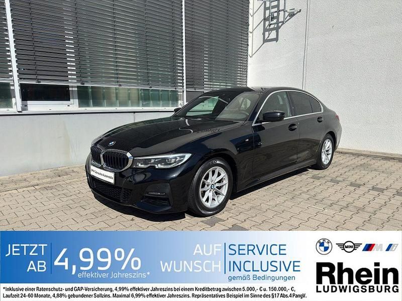 Black sapphire metallic Gebraucht 2020 BMW 318 M Sport Limousine | 21.890 € (Fairer Preis) - Bild 1/4