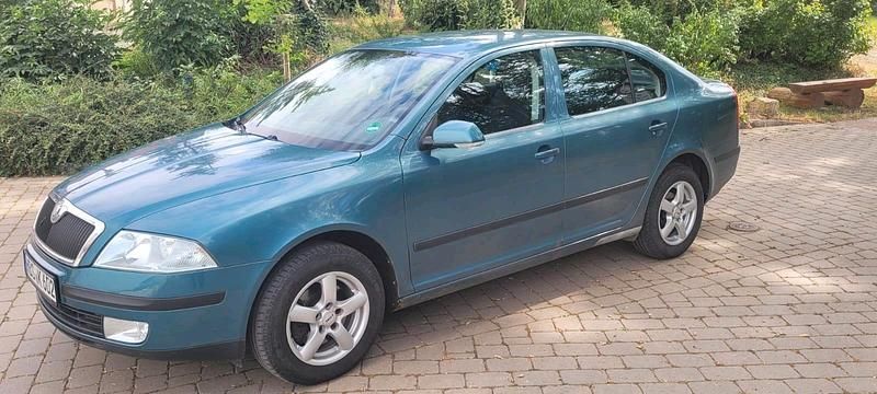 Grün Gebraucht 2006 Skoda Octavia Limousine | 999 € (Superpreis) - Bild 1/4