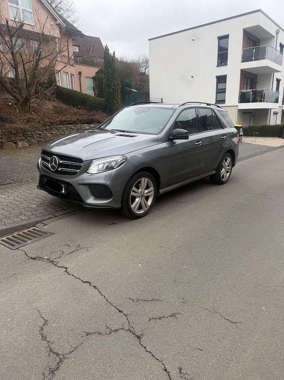 Gebraucht Mercedes GLE350 258 PS (189 kW) 2018 SUV
