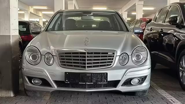 Gebraucht Mercedes E220 Elegance 170 PS (125 kW) 2007 Silber Limousine