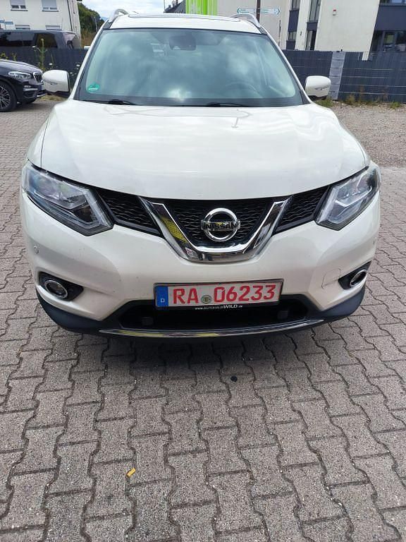 Weiß Gebraucht 2017 Nissan X-Trail N-Vision SUV | 14.450 € (Fairer Preis) - Bild 1/4