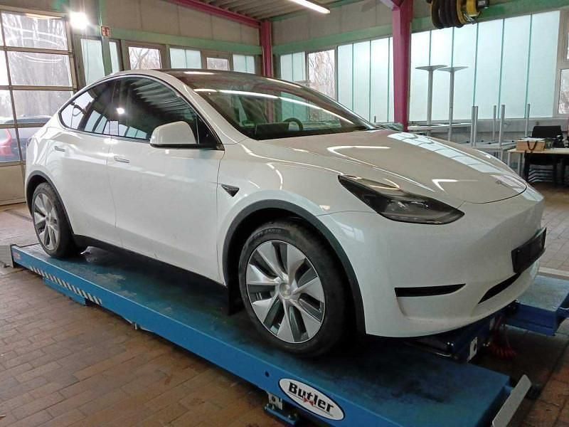 Gebraucht Tesla Model Y 378 kW (514 PS) 2022 Weiß SUV