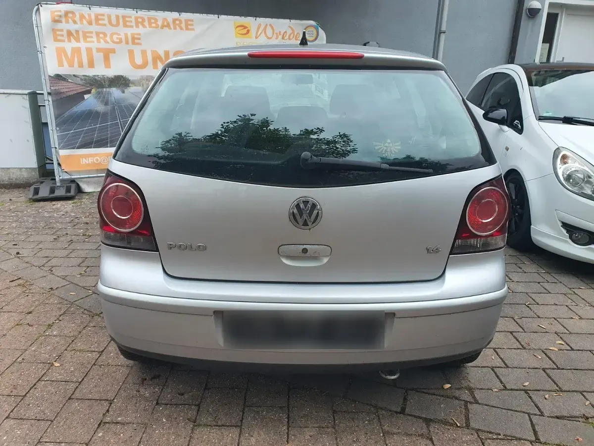 Gebraucht VW Polo 75 PS (55 kW) 2005 Silber Kleinwagen