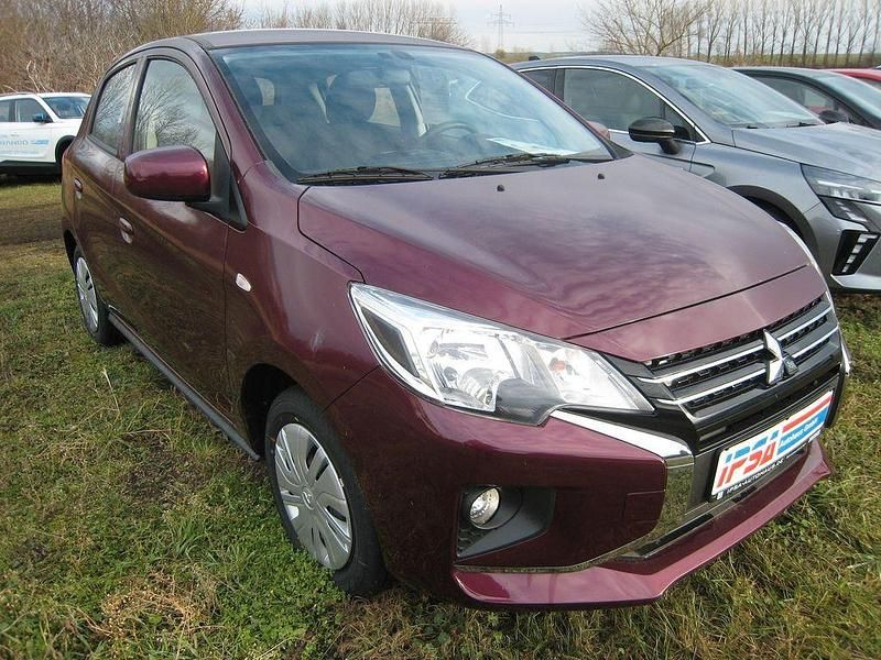 Neu Mitsubishi Space Star Plus 71 PS (52 kW) 2025 Rot Limousine