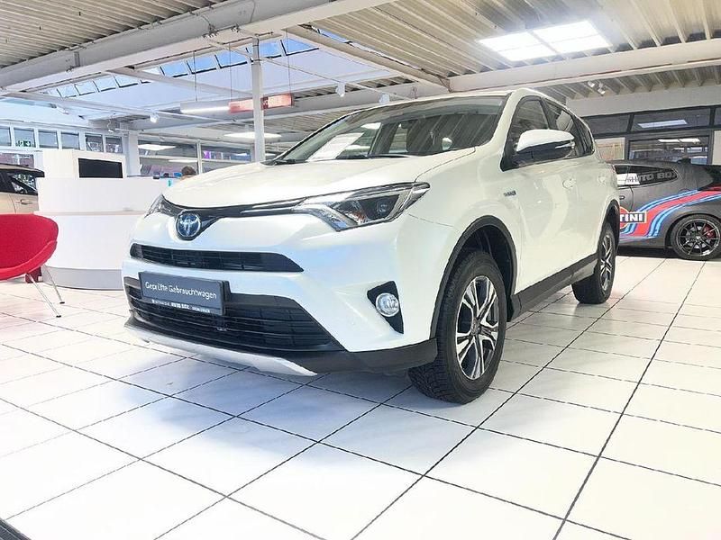Weiß Gebraucht 2017 Toyota RAV4 Hybrid Comfort SUV | 21.500 € (Fairer Preis) - Bild 1/4