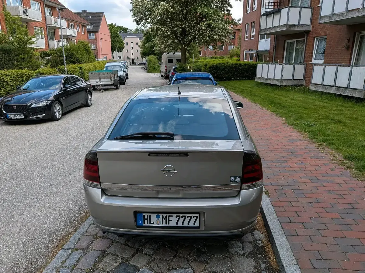 Gebraucht Opel Vectra GTS 122 PS (89 kW) 2004 Silber Limousine