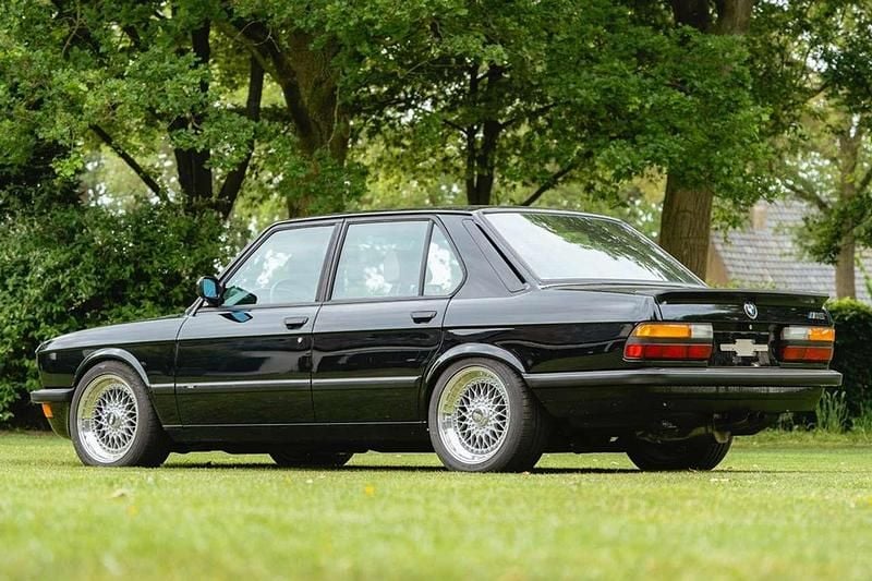 Gebraucht BMW M5 286 PS (210 kW) 1988 Schwarz Limousine
