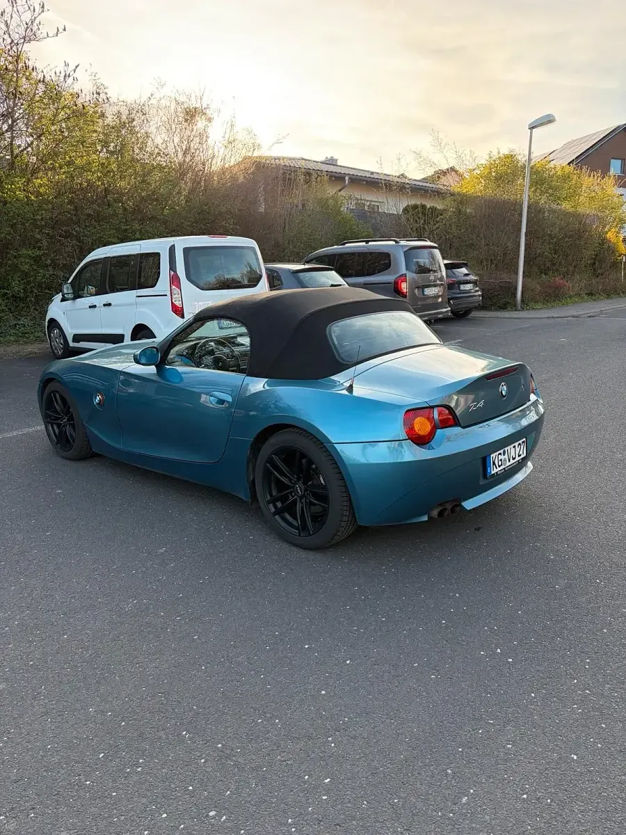 Gebraucht BMW Z4 231 PS (169 kW) 2003 Blau Cabrio