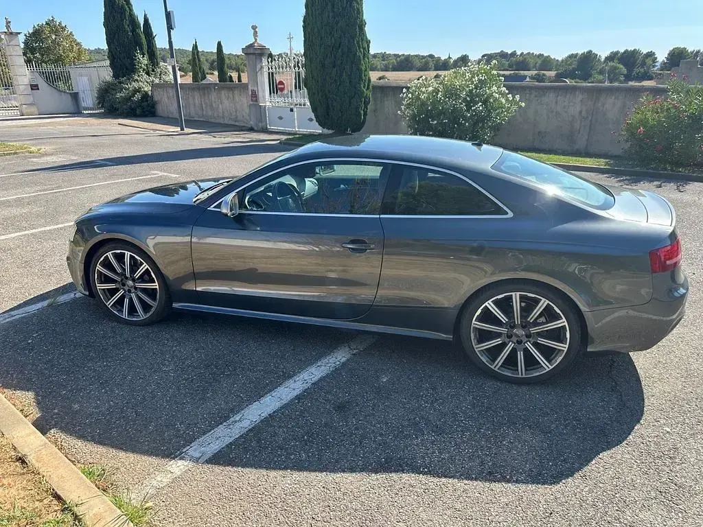 Gebraucht Audi RS5 Sport 450 PS (330 kW) 2010 Grau Coupé