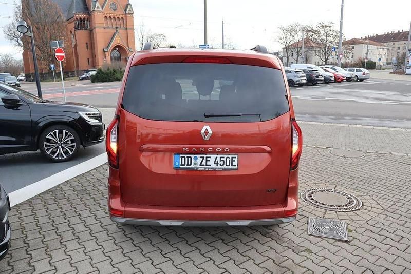 Gebraucht Renault Kangoo Equilibre 89 kW (122 PS) 2023 Braun Van / Kleinbus