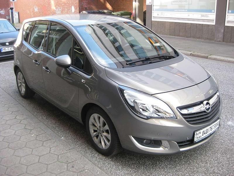 Gebraucht Opel Meriva Style 120 PS (88 kW) 2014 Muskatgrau/muskat braun(m2) Van / Kleinbus