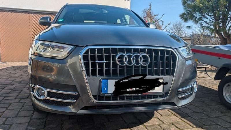 Gebraucht Audi Q3 S-Line 140 PS (102 kW) 2015 Grau SUV