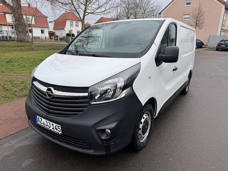 Weiß Gebraucht 2019 Opel Vivaro Van / Kleinbus | 14.000 € (Superpreis) - Bild 1/4
