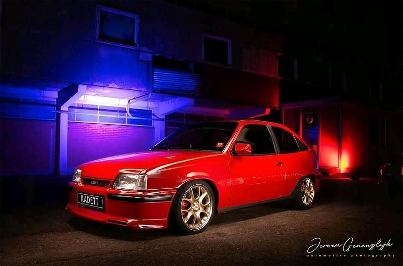 Rot Gebraucht 1985 Opel Kadett Kleinwagen | 16.500 € - Bild 1/4