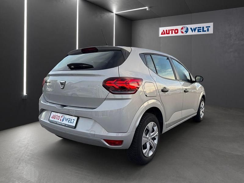 Gebraucht Dacia Sandero Essentiel 67 PS (49 kW) 2021 Beige Kleinwagen
