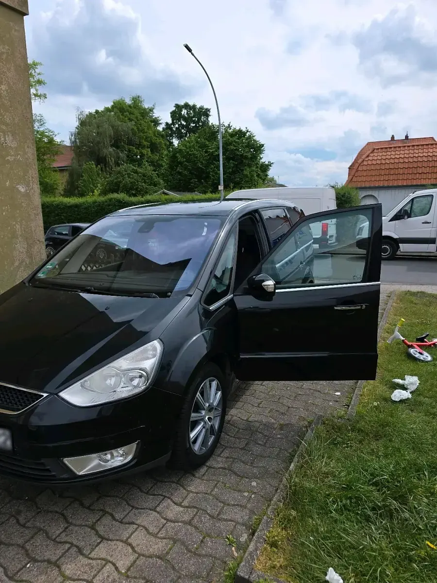 Gebraucht Ford Galaxy 175 PS (128 kW) 2008 Schwarz Van / Kleinbus
