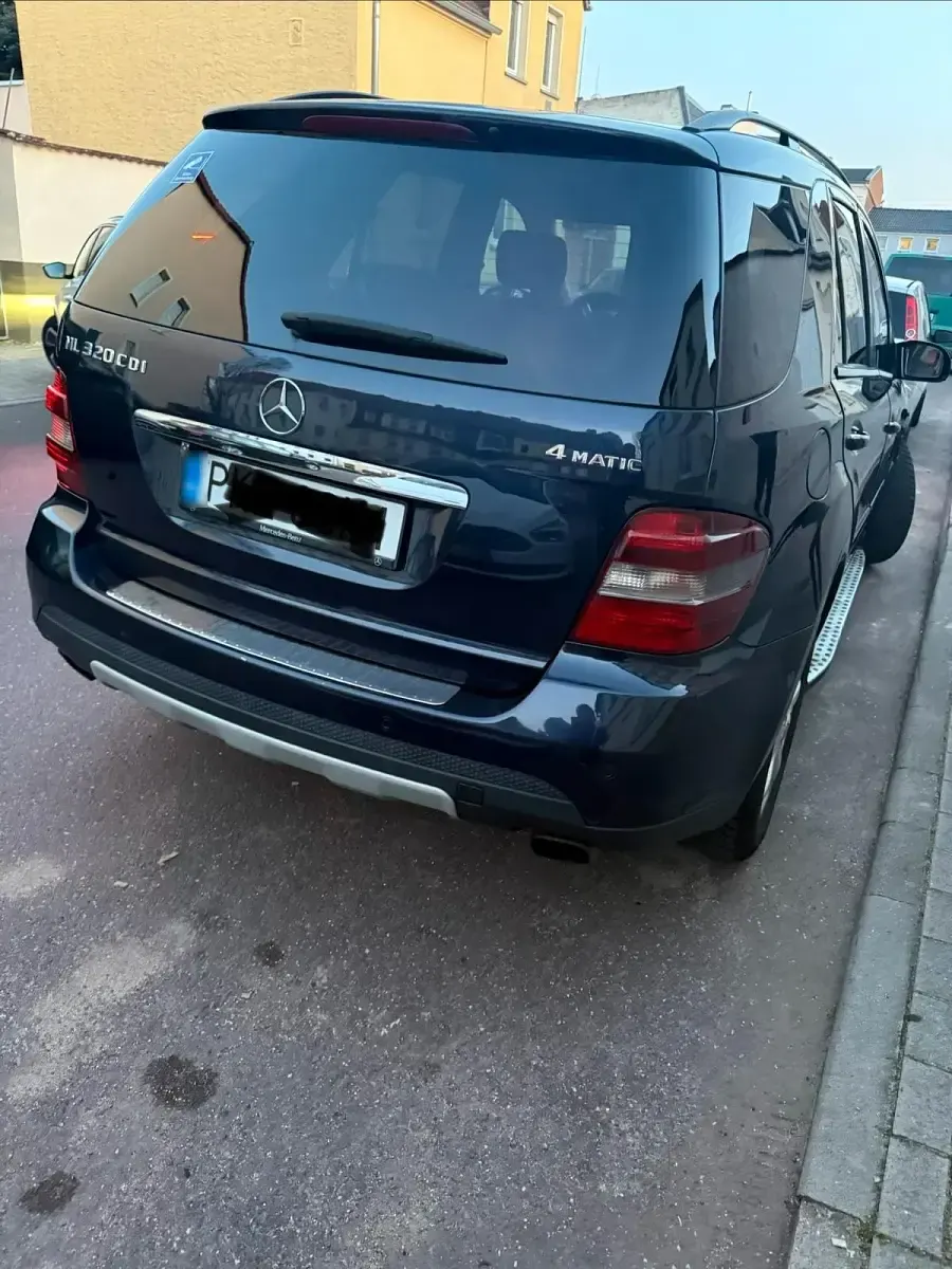 Gebraucht Mercedes ML320 224 PS (164 kW) 2007 SUV