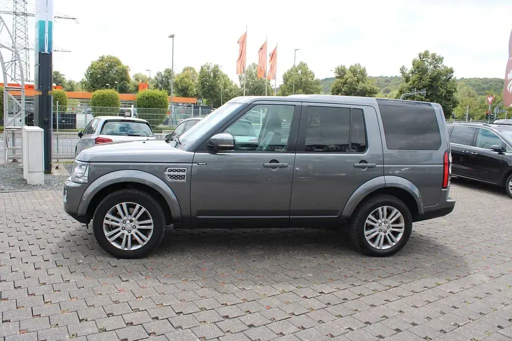 Gebraucht Land Rover Discovery 4 HSE 211 PS (155 kW) 2015 Grau SUV