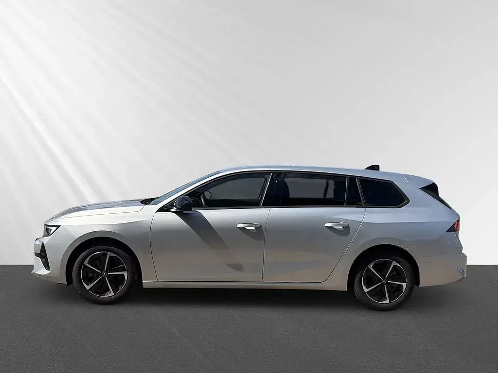 Gebraucht Opel Astra 131 PS (96 kW) 2024 Grau Kleinwagen