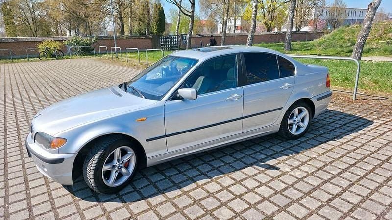 Gebraucht BMW 325 192 PS (141 kW) 2001 Silber Limousine