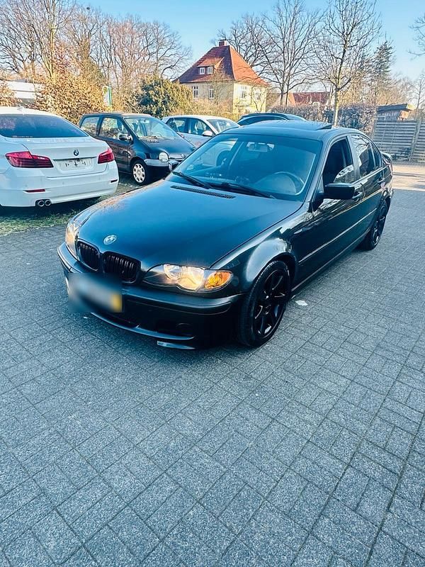 Gebraucht BMW 318 143 PS (105 kW) 2004 Schwarz Limousine