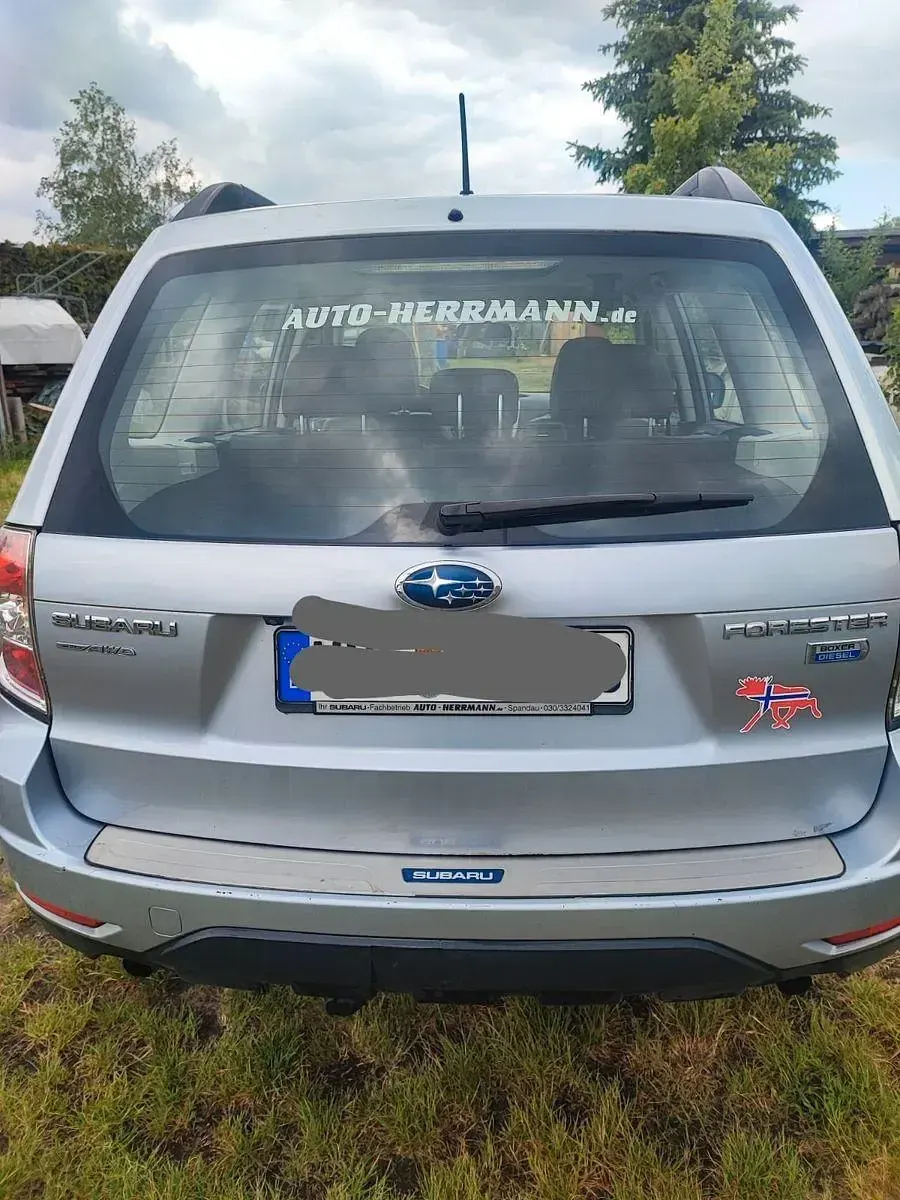 Gebraucht Subaru Forester Exclusive+ 147 PS (108 kW) 2011 Silber SUV