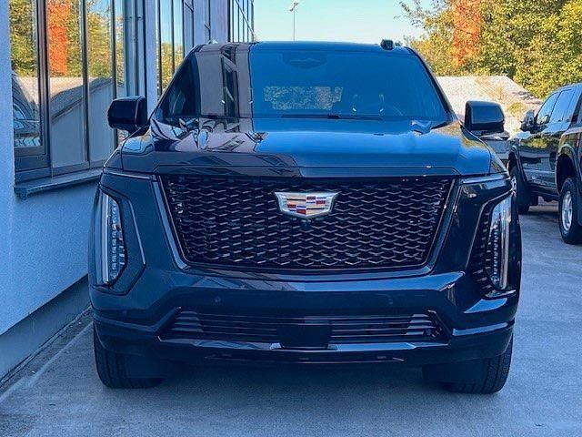 Neu Cadillac Escalade 426 PS (313 kW) 2025 Grau SUV