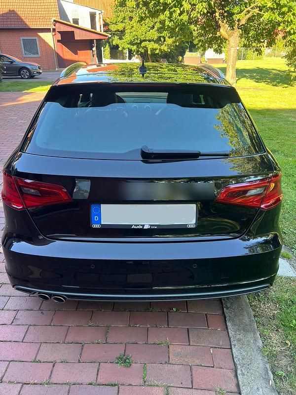Gebraucht Audi A3 Sportback S-Line 150 PS (110 kW) 2015 Schwarz Kleinwagen