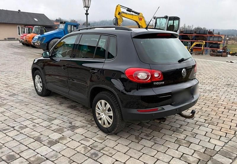 Gebraucht VW Tiguan 140 PS (102 kW) 2008 Schwarz SUV