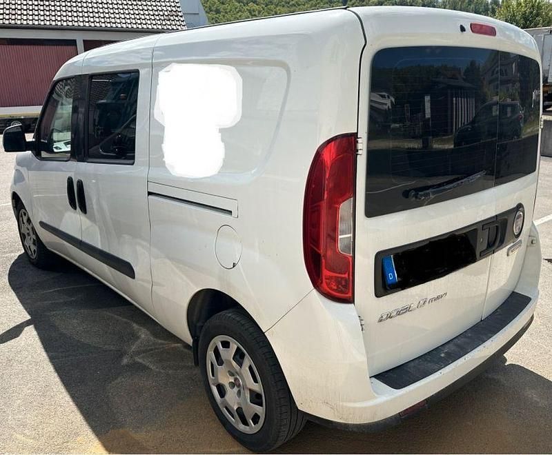 Weiß Gebraucht 2020 Fiat Doblò Van / Kleinbus | 10.700 € (Fairer Preis) - Bild 1/4